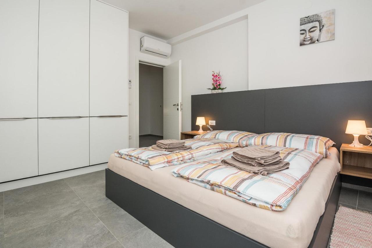 Apartment Spanic 1 Vir Buitenkant foto