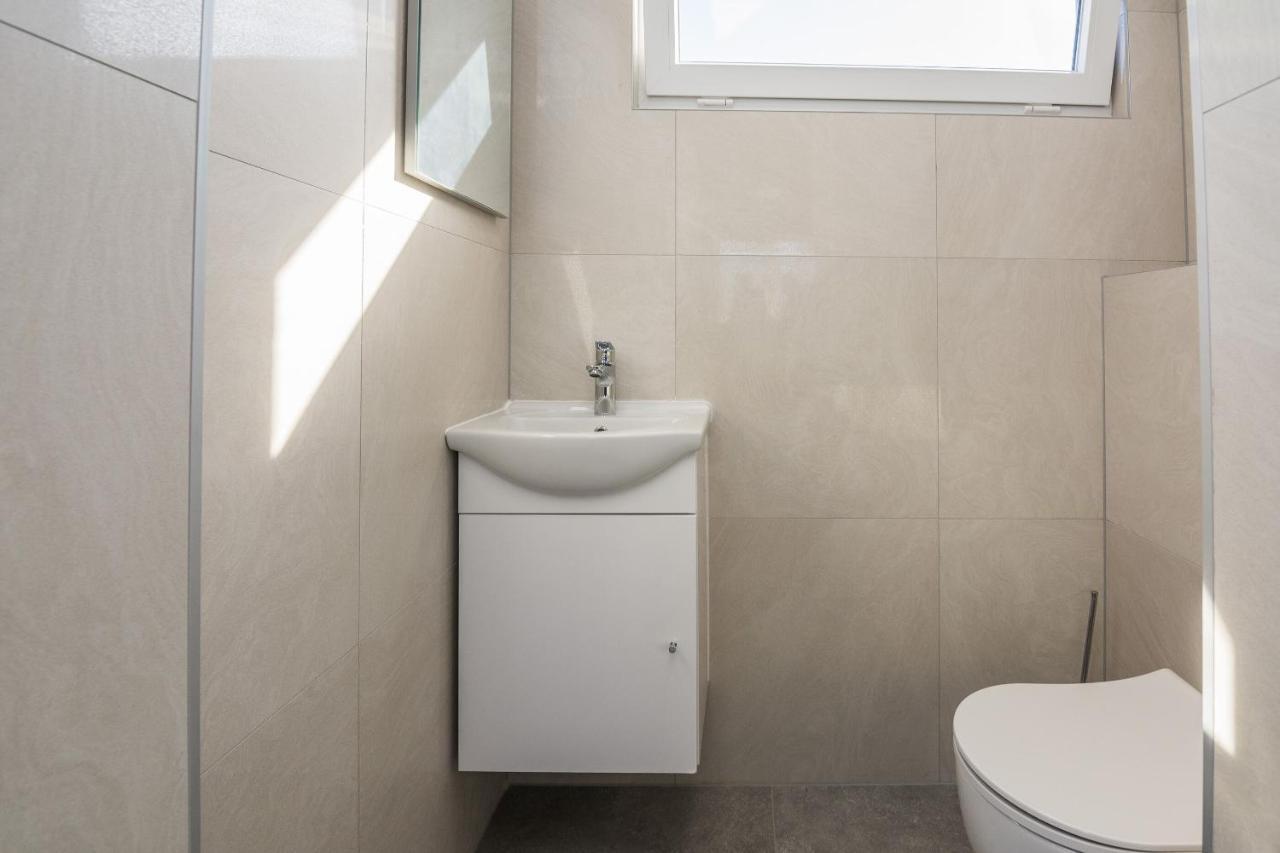 Apartment Spanic 1 Vir Buitenkant foto