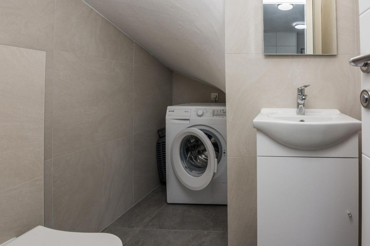 Apartment Spanic 1 Vir Buitenkant foto