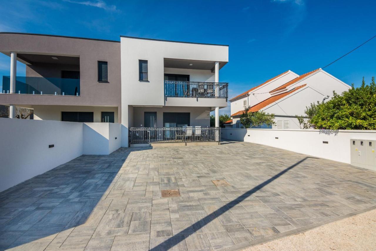 Apartment Spanic 1 Vir Buitenkant foto