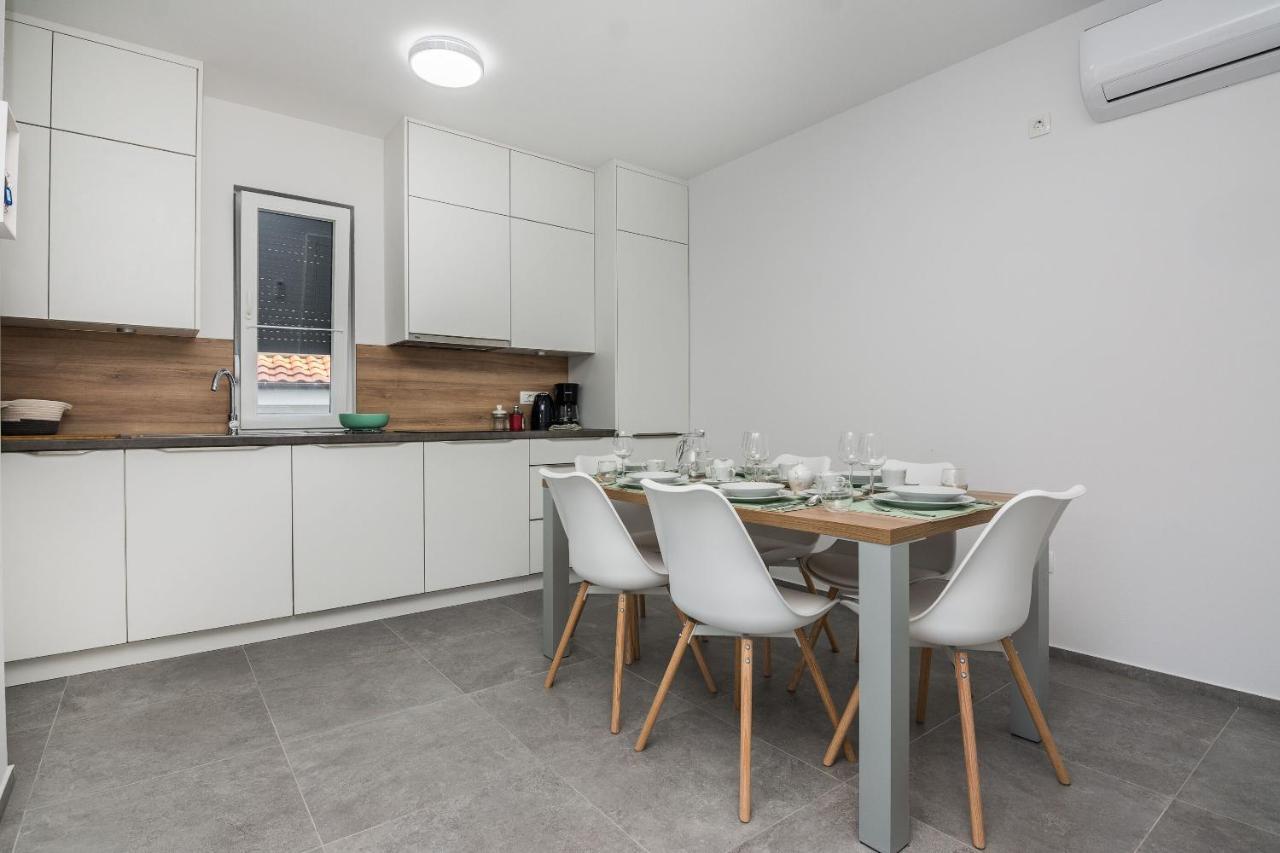 Apartment Spanic 1 Vir Buitenkant foto